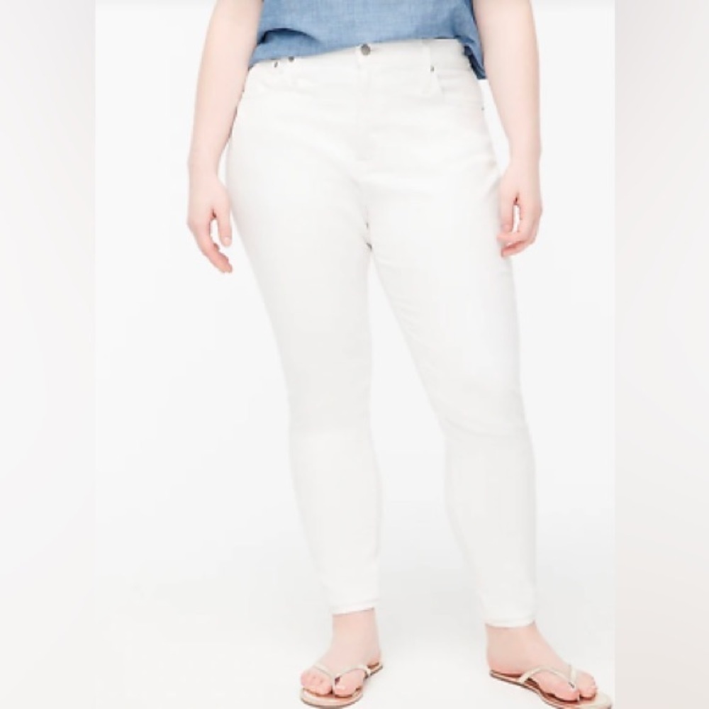 J.Crew Factory Petite Curvy High Rise skinny in white BP371 size P25